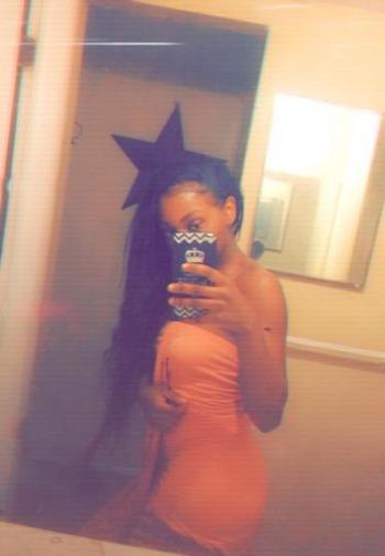 Slim, 22  female escort, Tampa