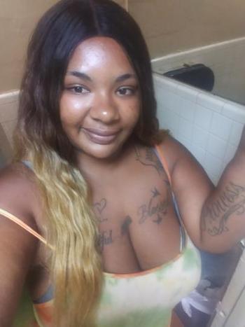 727-273-3588, 21  female escort, Tampa