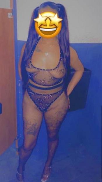 Ari, 25  female escort, Tampa