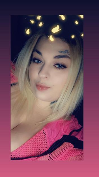 5207208649, 21 Caucasian female escort, Tampa